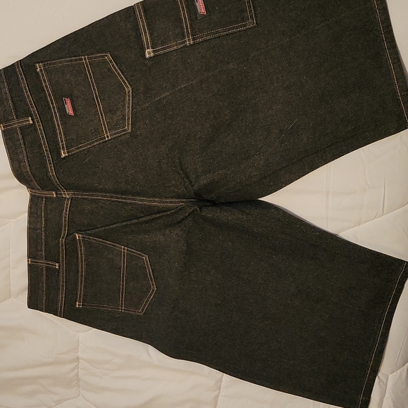 Men's Shorts - Picture 2 of 3